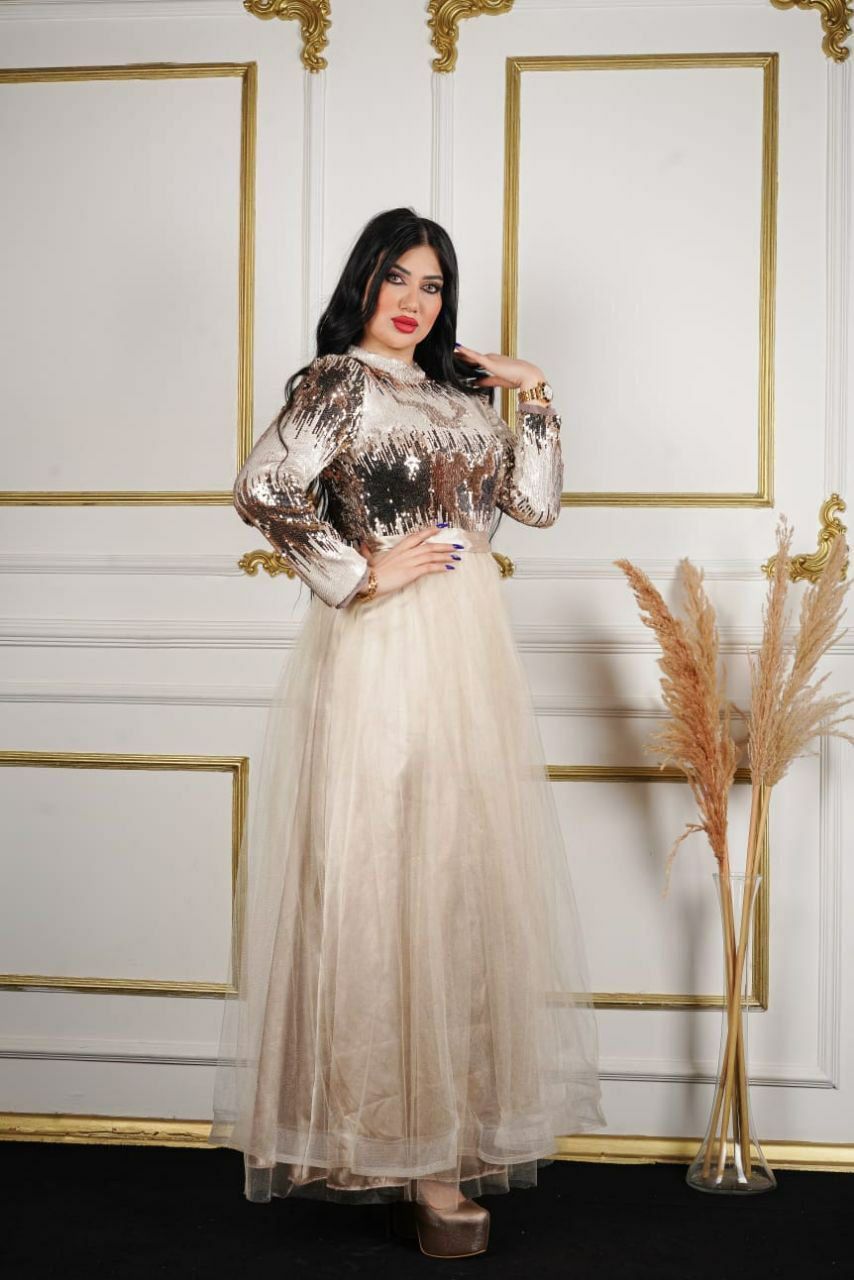 Aurelia – Abendkleid mit Champagner-Pailletten