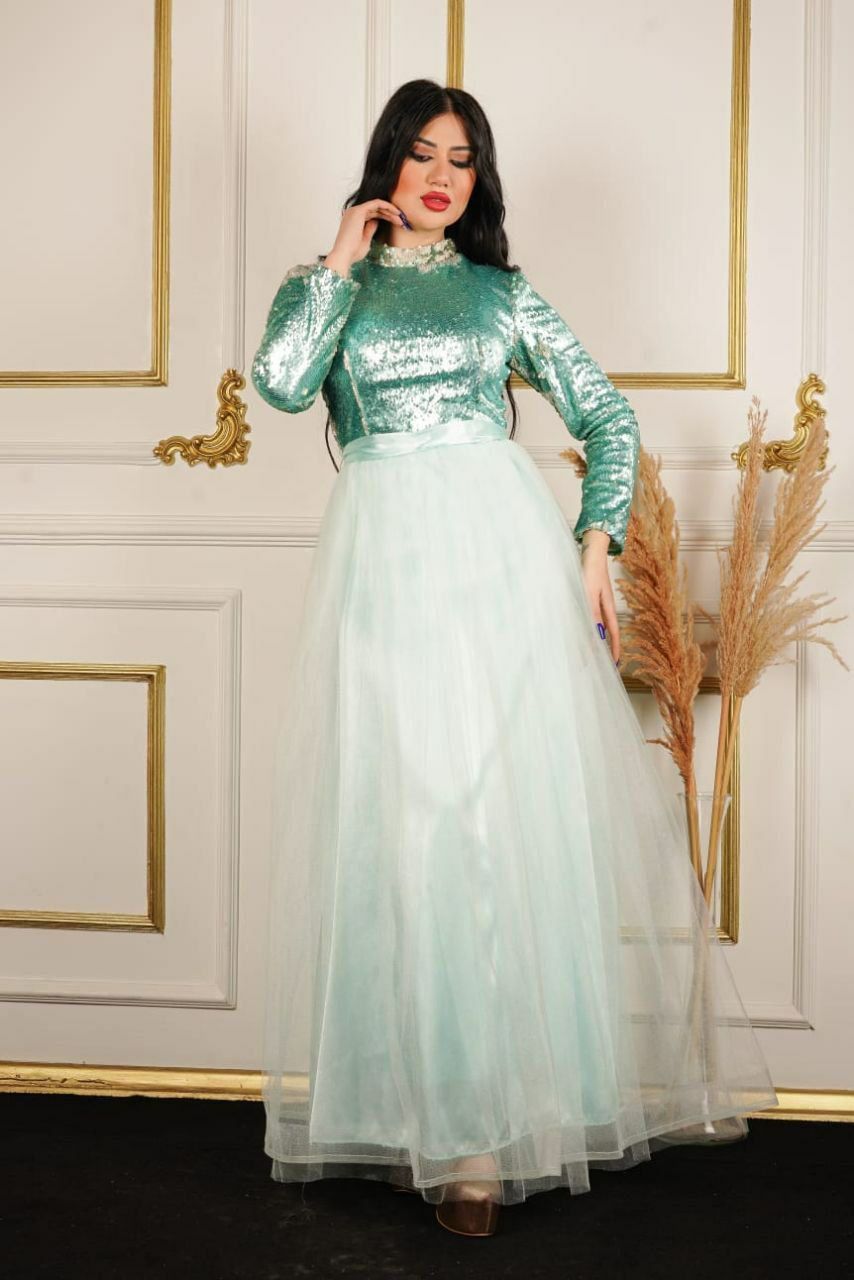Mintgrünes Pailletten-Abendkleid mit Tüllrock
